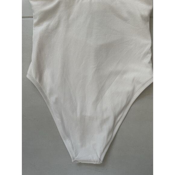 Shade & Shore Swim One Piece Swimsuit Textured Cut Out Swimwear - Picture 10 of 13